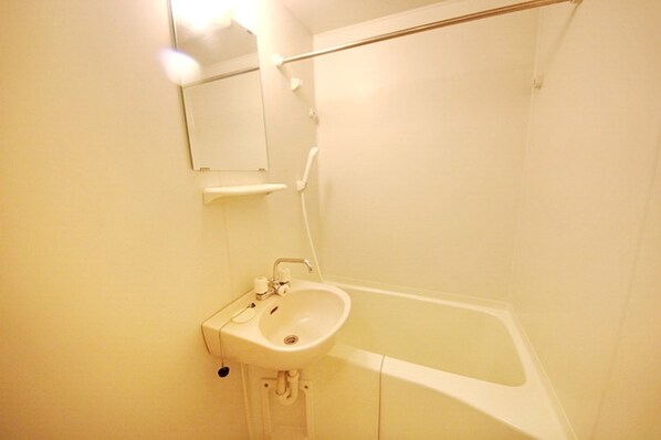 レオパレスエレンシアの物件内観写真